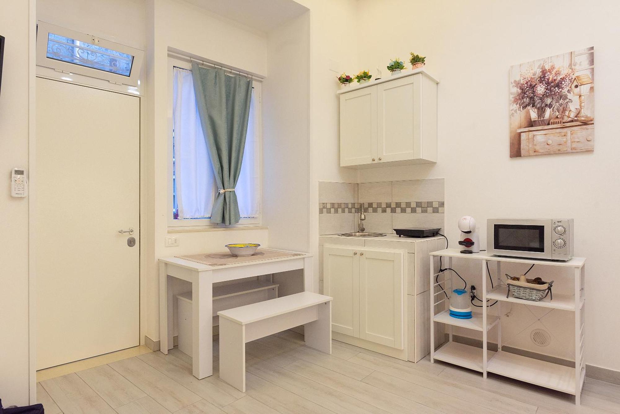 Apartment House Benedetta Centro Di Naples